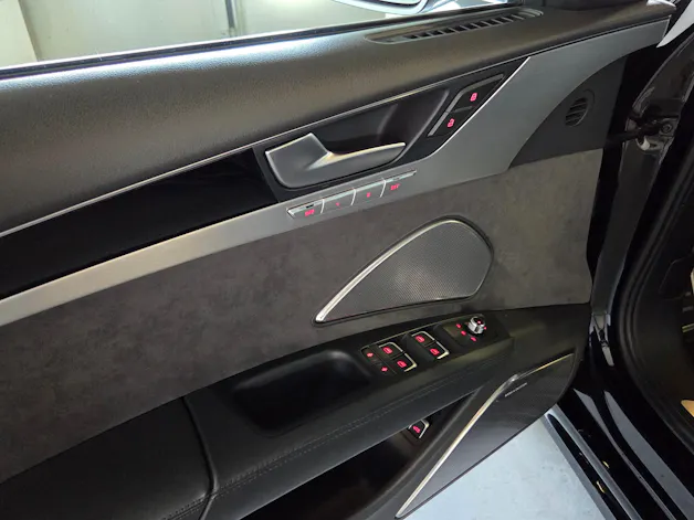 Audi S8 4.0 V8 TFSI quattro T-Tronic