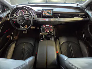 Audi S8 4.0 V8 TFSI quattro T-Tronic
