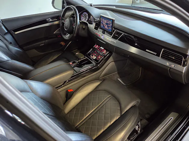 Audi S8 4.0 V8 TFSI quattro T-Tronic