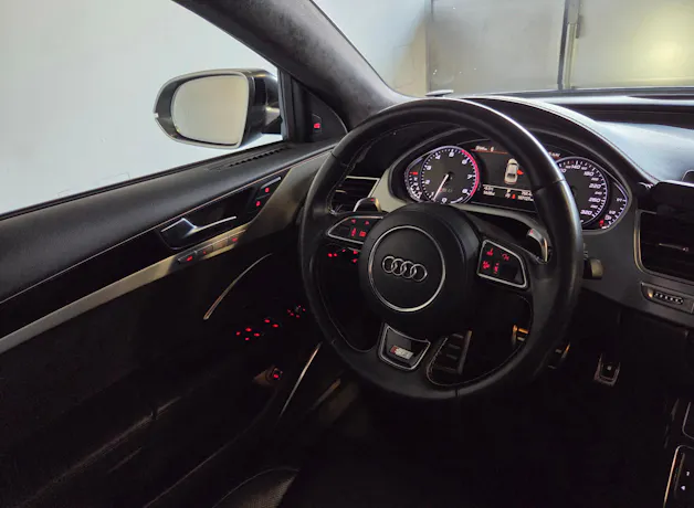 Audi S8 4.0 V8 TFSI quattro T-Tronic