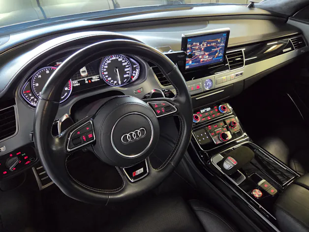 Audi S8 4.0 V8 TFSI quattro T-Tronic