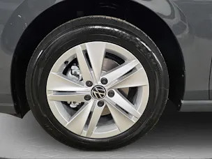 VW Golf 1.5 TSI Basis