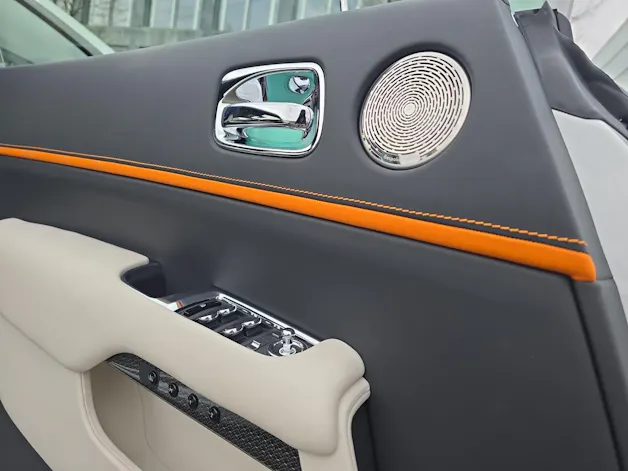 Rolls Royce ROLLS-ROYCE Wraith Black Badge - RR Provenance 24 Monaten Garantie und Service