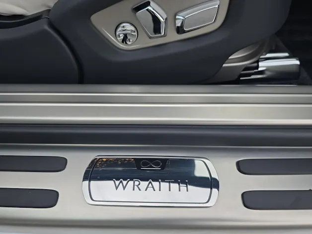 Rolls Royce ROLLS-ROYCE Wraith Black Badge - RR Provenance 24 Monaten Garantie und Service