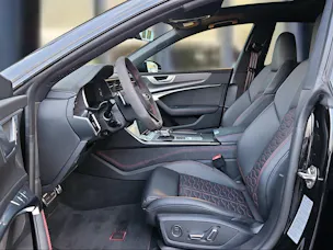 Audi RS7 Sportback MHEV Performance Mythosschwarz Metallic