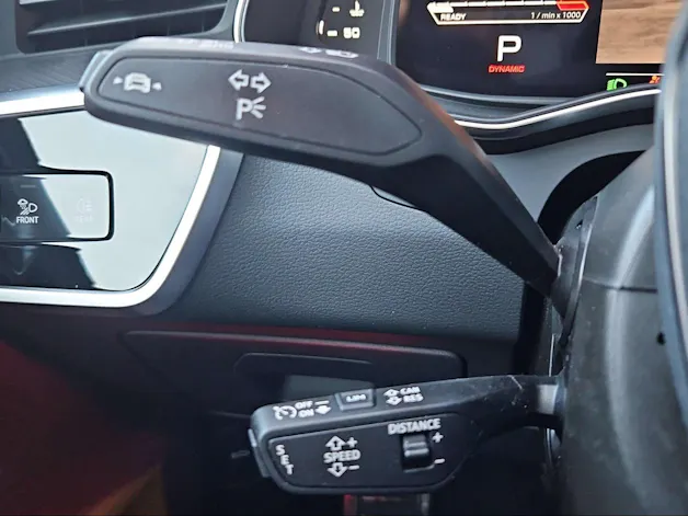 Audi RS7 Sportback MHEV Performance Mythosschwarz Metallic