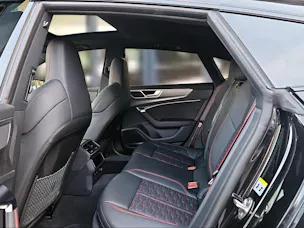Audi RS7 Sportback MHEV Performance Mythosschwarz Metallic
