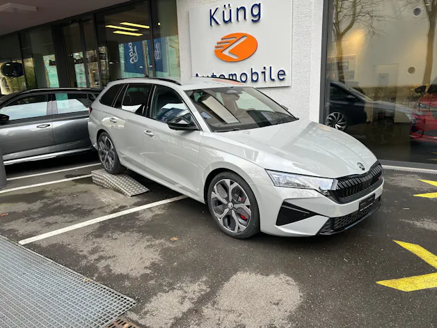 Škoda Octavia Combi 2.0 TSI DSG RS