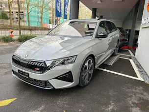 Škoda Octavia Combi 2.0 TSI DSG RS