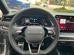 Škoda Octavia Combi 2.0 TSI DSG RS