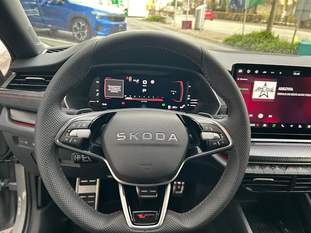 Škoda Octavia Combi 2.0 TSI DSG RS