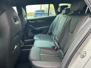 Škoda Octavia Combi 2.0 TSI DSG RS