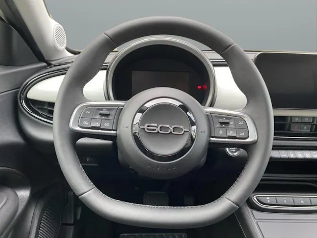 Fiat 600 1.2 Hybrid Icon Swi