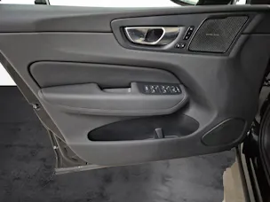 Volvo XC60 2.0 T8 TE Plus Dark eAWD