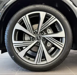Audi Q6 e-tron quattro