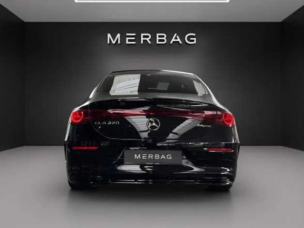 Mercedes-Benz CLA 220 8G-DCT 4Matic