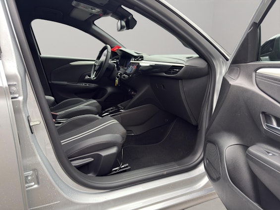 Vehicle image 21 Vehicle image 21