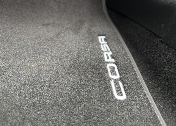 Vehicle image 27 Vehicle image 27