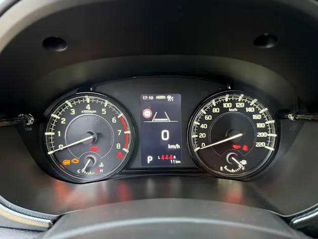 Suzuki Vitara 1.4 T Sakura Top Hybrid 4x4