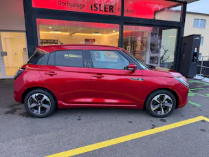 Suzuki Swift 1.2 Sakura Top Hybrid