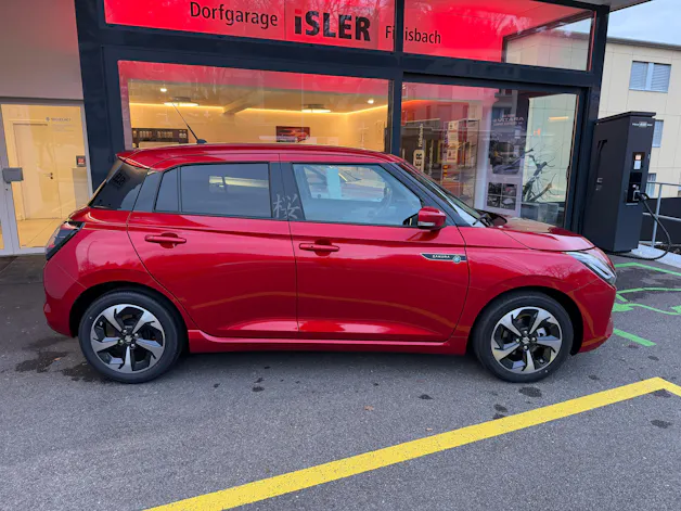 Suzuki Swift 1.2 Sakura Top Hybrid