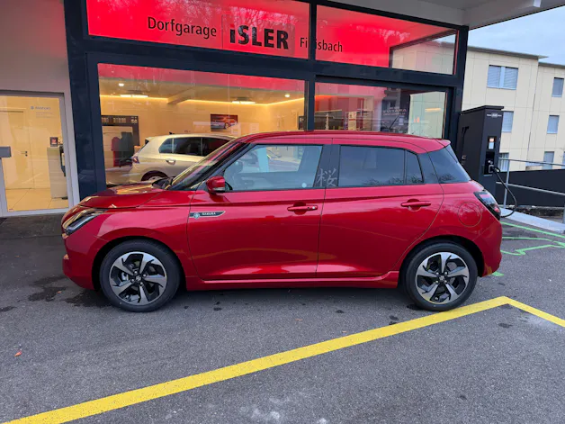 Suzuki Swift 1.2 Sakura Top Hybrid