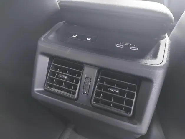 Subaru Solterra eV Luxury AWD