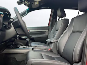 Toyota Hilux Double Cab.-Pick-up 2.8 D-4D MHEV 204 Invincible
