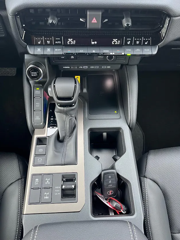 Toyota Land Cruiser 2.8 D 48V Style