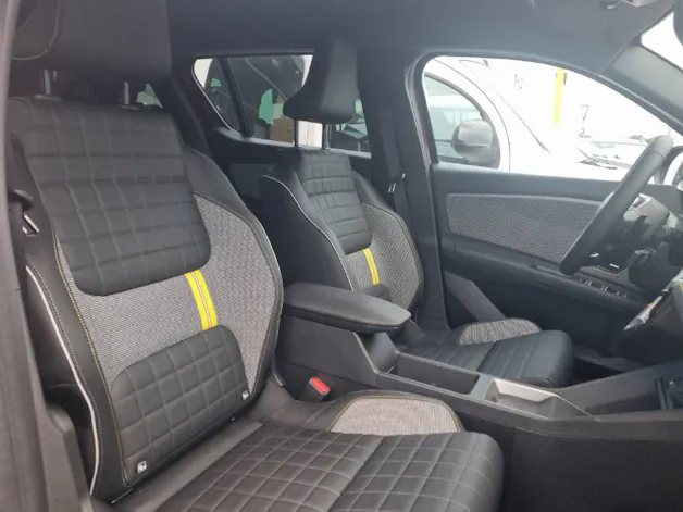 Renault R4 E-TECH ELECTRIC iconic 150PS Comfort Range