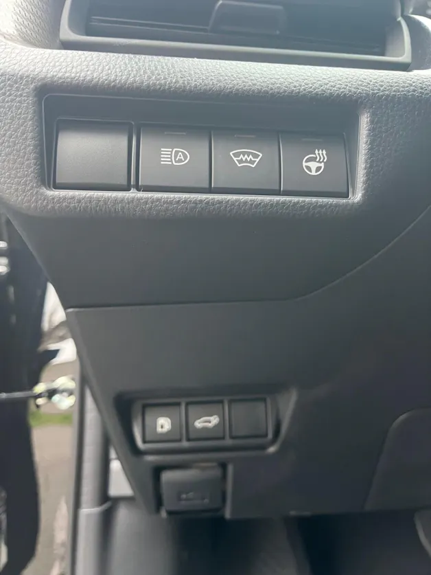 Toyota Prius 2.0 Plug-In-Hybrid Premium