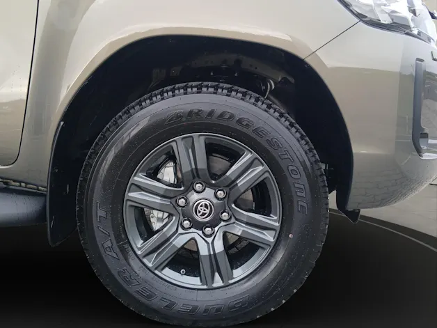 Toyota Hilux Double Cab.-Pick-up 2.8 D-4D MHEV 204 Style