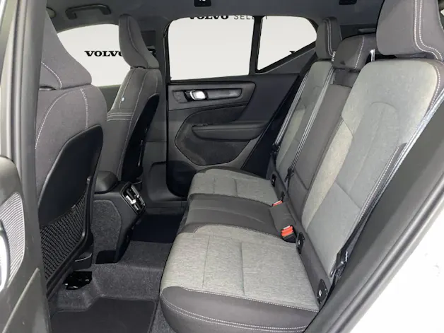 Volvo XC40 2.0 B4 MH Plus Dark