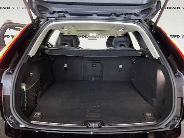 Volvo XC60 2.0 T6 TE Plus Dark eAWD