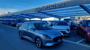 Suzuki Swift 1.2 Sakura Top Hybrid