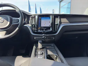 Volvo XC60 2.0 B4 MH Momentum AWD