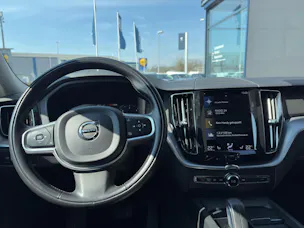 Volvo XC60 2.0 B4 MH Momentum AWD