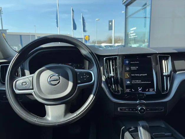 Volvo XC60 2.0 B4 MH Momentum AWD