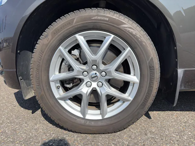 Volvo XC60 2.0 B4 MH Momentum AWD
