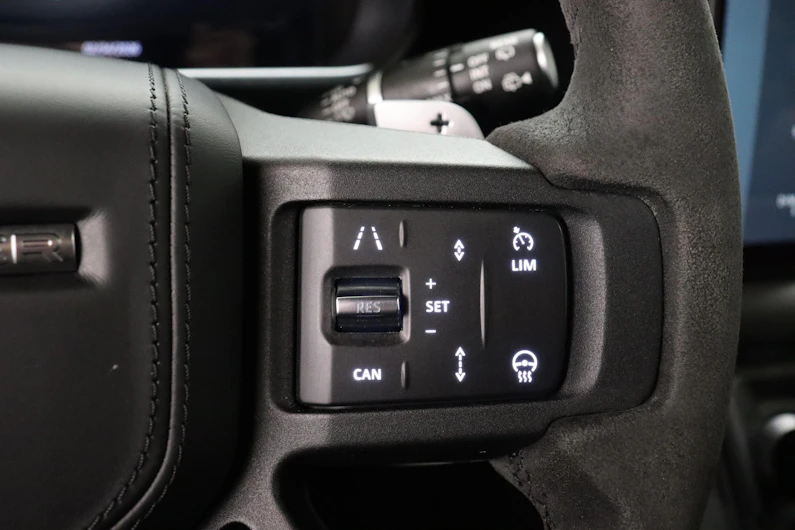 Fahrzeugbild LAND ROVER DEFENDER