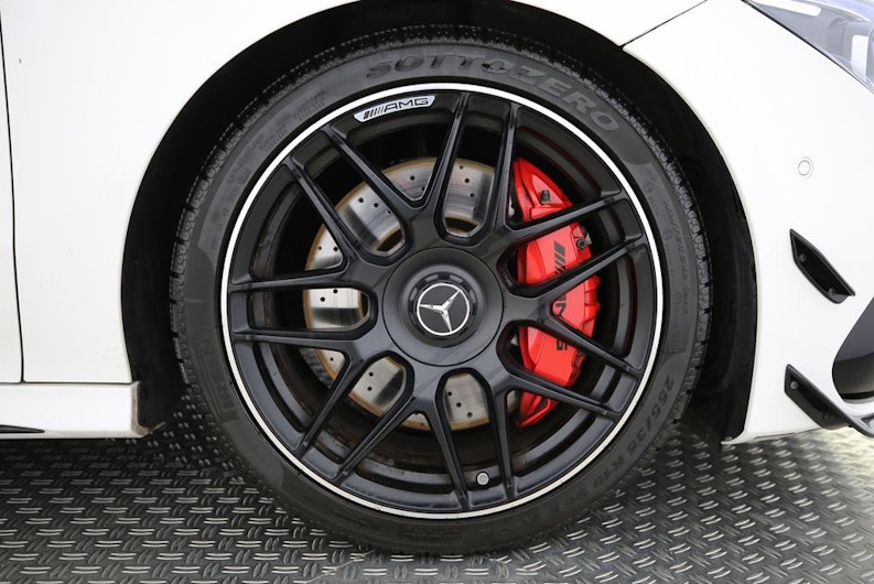 Fahrzeugbild MERCEDES-BENZ CLA 45 AMG