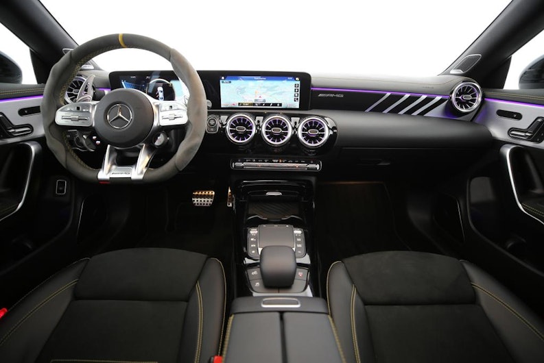 Fahrzeugbild MERCEDES-BENZ CLA 45 AMG