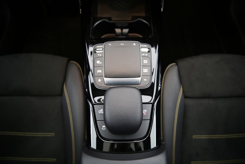 Fahrzeugbild MERCEDES-BENZ CLA 45 AMG