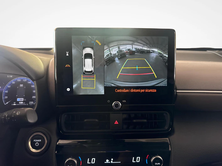 immagine del veicolo TOYOTA YARIS CROSS