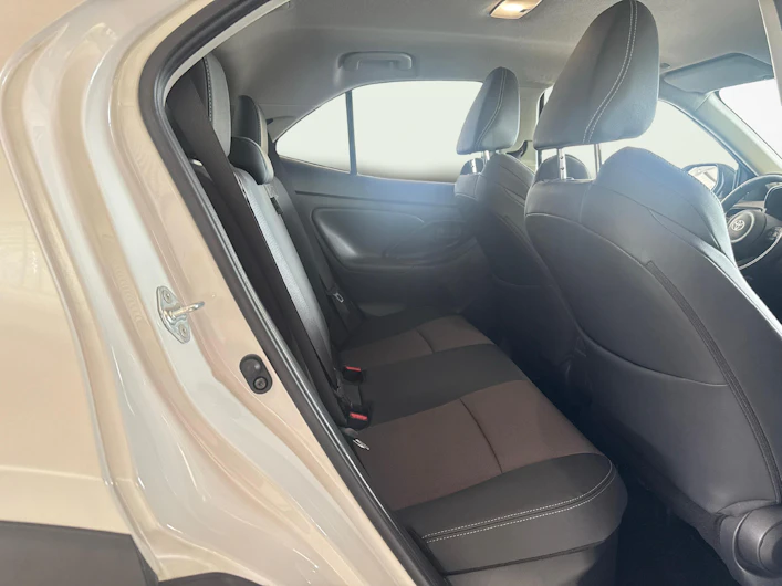 immagine del veicolo TOYOTA YARIS CROSS