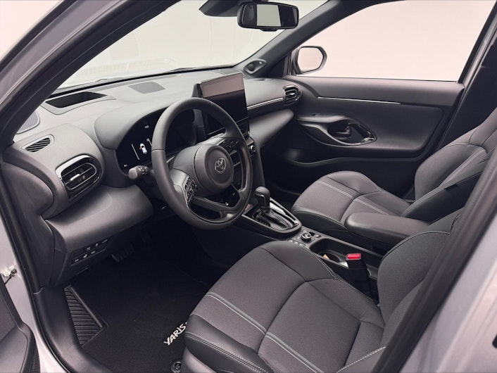 Vehicle image TOYOTA YARIS CROSS