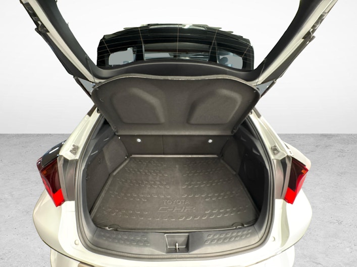 image du véhicule TOYOTA C-HR