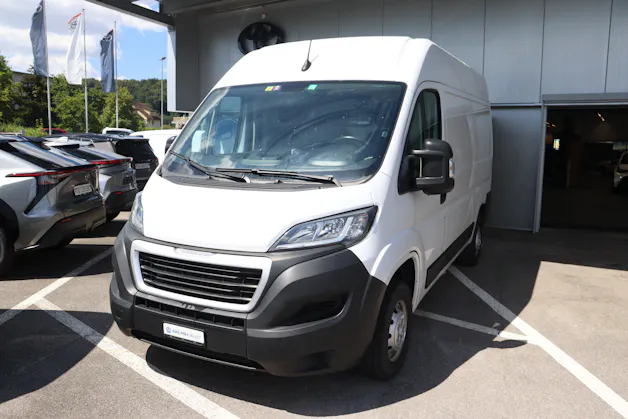 Peugeot Boxer Kaw. 335 L2H2 2.2 BlueHDi 140 Premium S/S