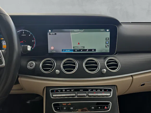 Mercedes-Benz E 220 d AMG Line 4matic Kombi