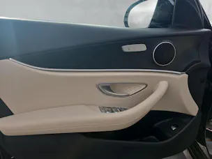 Mercedes-Benz E 220 d AMG Line 4matic Kombi
